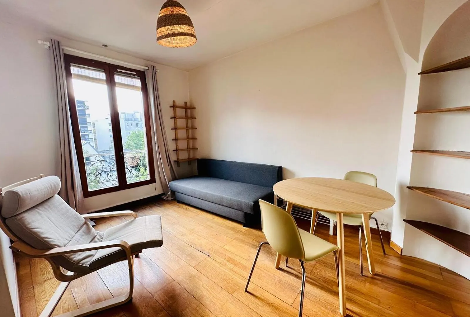 Apartment Charmant Appartement Menilmontant Paris