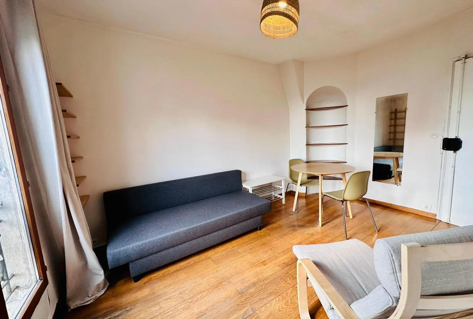 Charmant Appartement Menilmontant Paris France